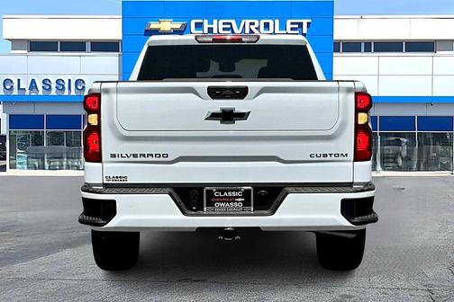 Summit White 2026 Chevrolet Silverado 1500 Custom