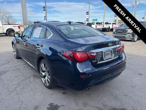 2017 INFINITI Q70L 3.7X