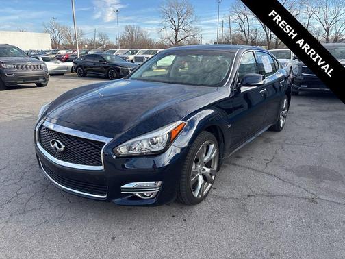 2017 INFINITI Q70L 3.7X