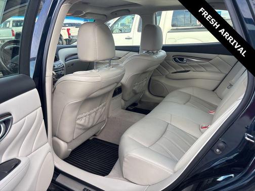 2017 INFINITI Q70L 3.7X