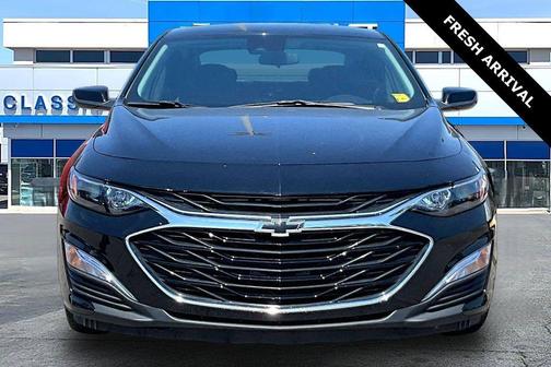 Mosaic Black Metallic 2024 Chevrolet Malibu FWD RS