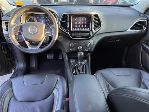 Photo 3 of 29 of 2019 Jeep Cherokee Limited
