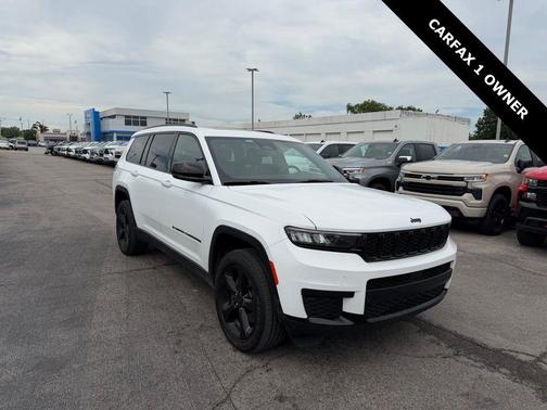 Bright White Clearcoat 2022 Jeep Grand Cherokee L Altitude