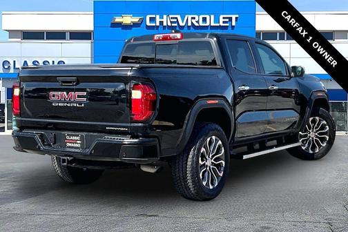 Onyx Black 2025 GMC Canyon Denali