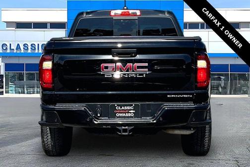 Onyx Black 2025 GMC Canyon Denali