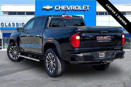 Onyx Black 2025 GMC Canyon Denali