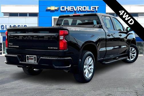 2023 Chevrolet Silverado 1500 Custom