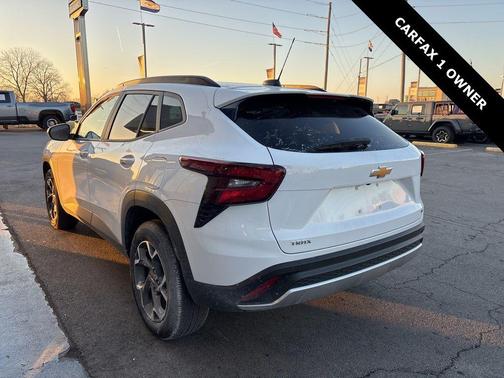 2025 Chevrolet Trax LT