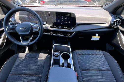 Radiant Red Tintcoat 2026 Chevrolet Equinox 1LT