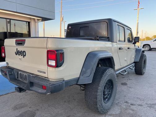 2020 Jeep Gladiator Sport