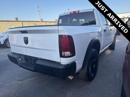 2024 RAM 1500 Classic Warlock Crew Cab 4x2 5'7' Box