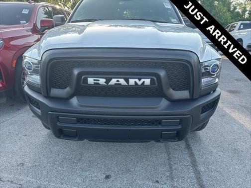 2024 RAM 1500 Classic Warlock Crew Cab 4x2 5'7' Box