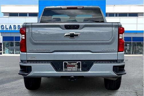 2024 Chevrolet Silverado 1500 Custom