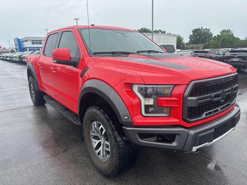 RACE RED 2018 Ford F-150 Raptor