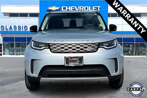 2024 Land Rover Discovery P300 S