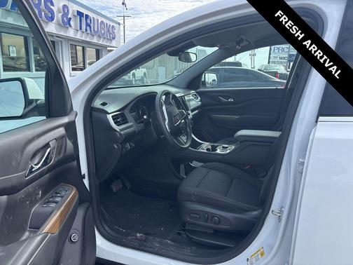 2023 GMC Acadia FWD SLE