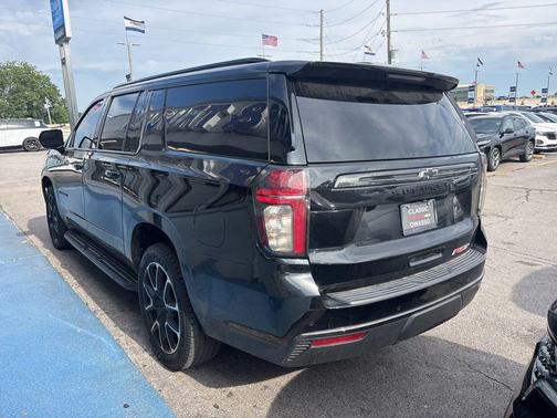 Black 2021 Chevrolet Suburban RST