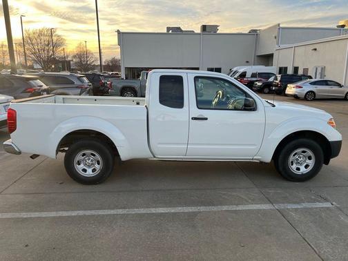 2013 Nissan Frontier S