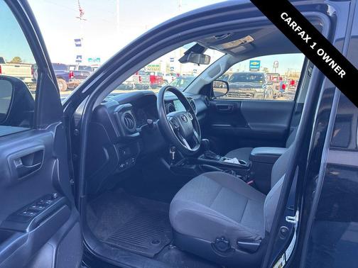 2022 Toyota Tacoma SR