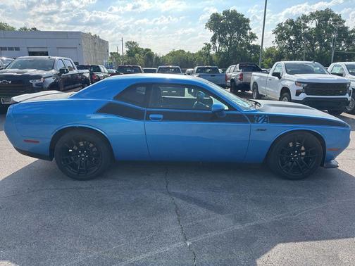 B5 Blue Pearlcoat 2023 Dodge Challenger R/T Scat Pack