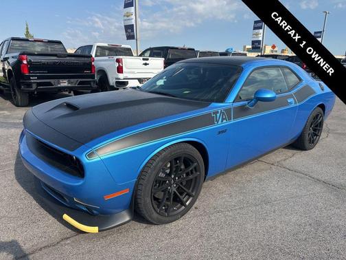 B5 Blue Pearlcoat 2023 Dodge Challenger R/T Scat Pack