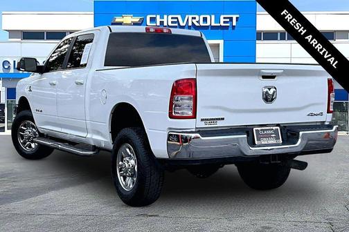 Bright White Clearcoat 2021 RAM 2500 Big Horn Crew Cab 4x4 6'4' Box