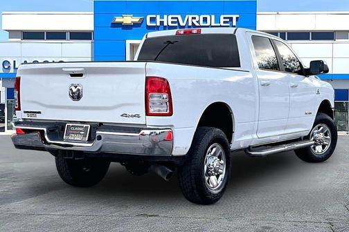 Bright White Clearcoat 2021 RAM 2500 Big Horn Crew Cab 4x4 6'4' Box