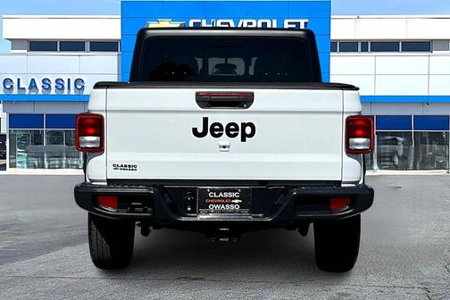 2022 Jeep Gladiator Sport S