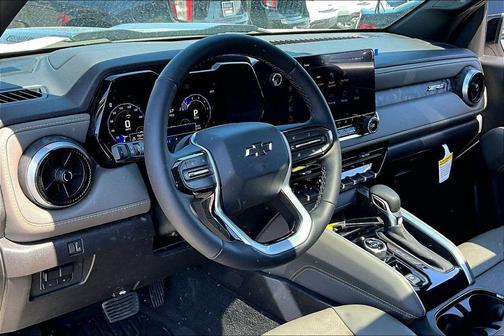 White Sands 2026 Chevrolet Colorado ZR2
