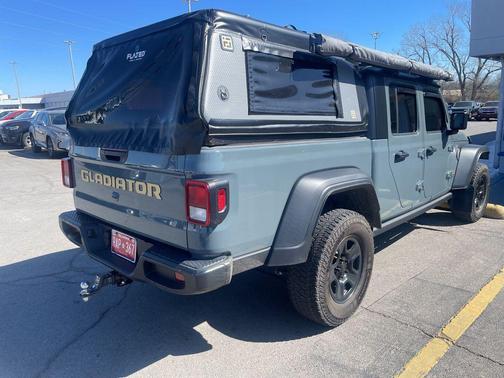 2024 Jeep Gladiator Sport