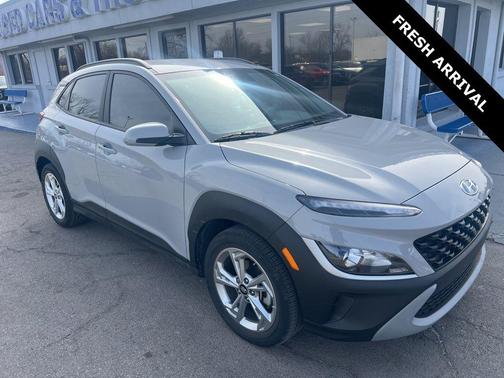 2023 Hyundai KONA SEL