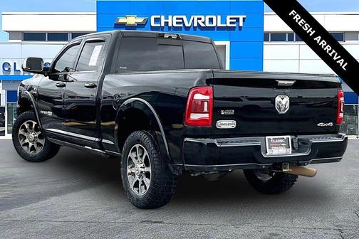 Diamond Black Crystal Pearlcoat 2021 RAM 2500 Longhorn
