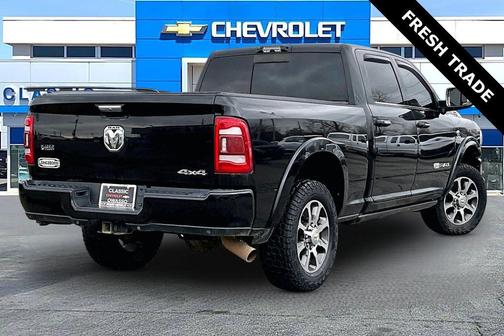 Diamond Black Crystal Pearlcoat 2021 RAM 2500 Longhorn