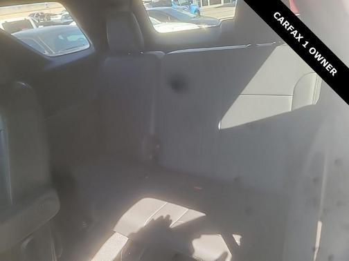 Summit White 2022 Chevrolet Traverse LT Leather