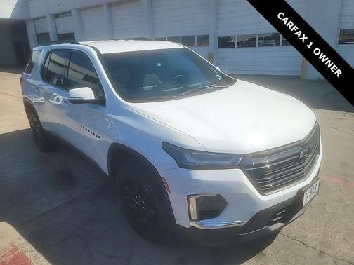 Summit White 2022 Chevrolet Traverse LT Leather
