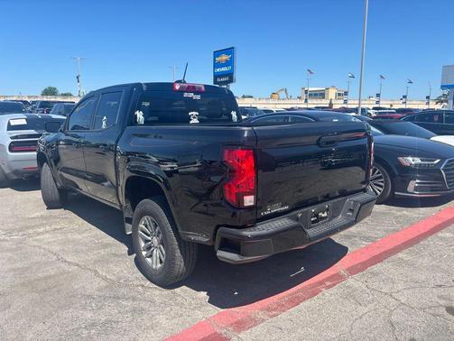 Black 2024 Chevrolet Colorado LT