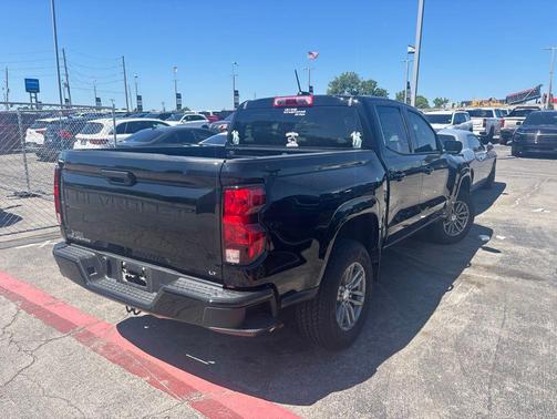 Black 2024 Chevrolet Colorado LT