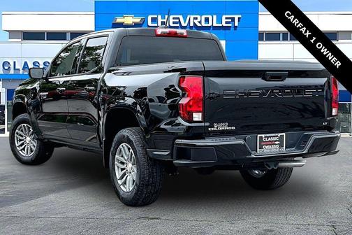 Black 2024 Chevrolet Colorado LT