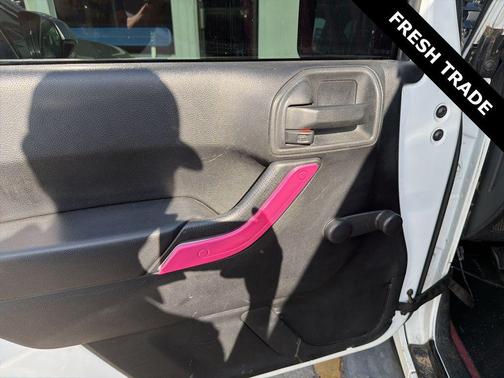 Bright White Clearcoat 2012 Jeep Wrangler Sport