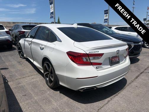 Platinum White Pearl 2018 Honda Accord Sport 2.0T