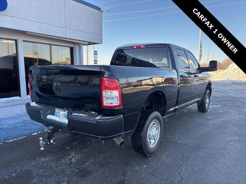 2023 RAM 2500 Tradesman Crew Cab 4x4 6'4' Box