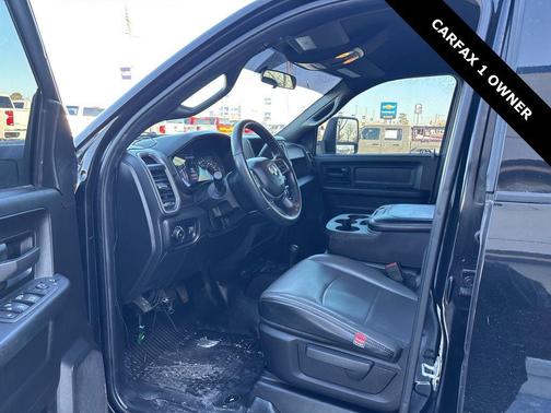 2023 RAM 2500 Tradesman Crew Cab 4x4 6'4' Box