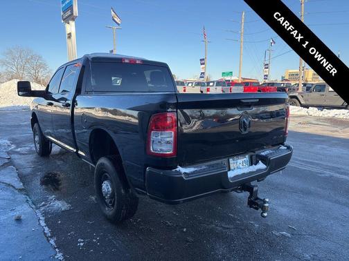 2023 RAM 2500 Tradesman Crew Cab 4x4 6'4' Box