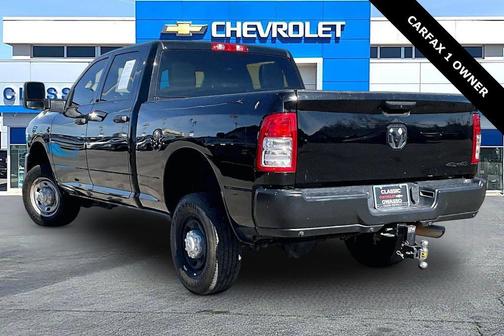 2023 RAM 2500 Tradesman Crew Cab 4x4 6'4' Box