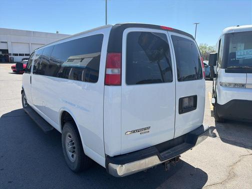 2016 Chevrolet Express 3500 LT