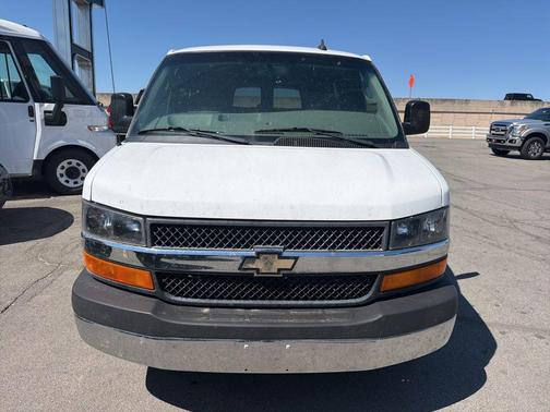 2016 Chevrolet Express 3500 LT