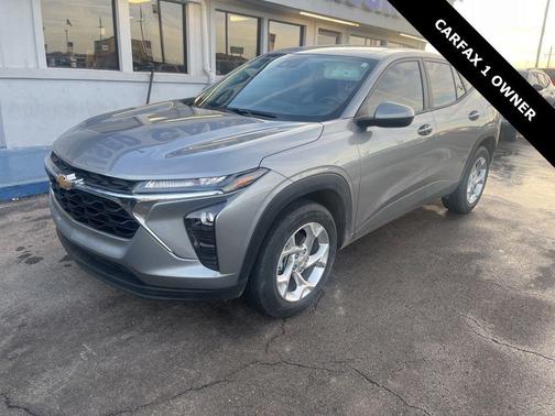 2025 Chevrolet Trax LS