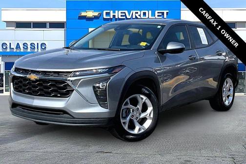 2025 Chevrolet Trax LS