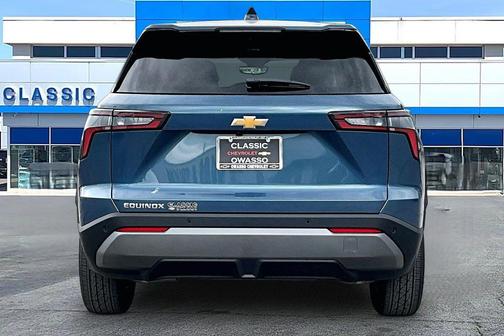 Lakeshore Blue Metallic 2026 Chevrolet Equinox 1LT
