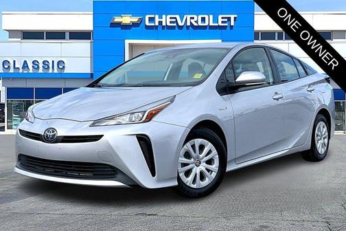2019 Toyota Prius LE